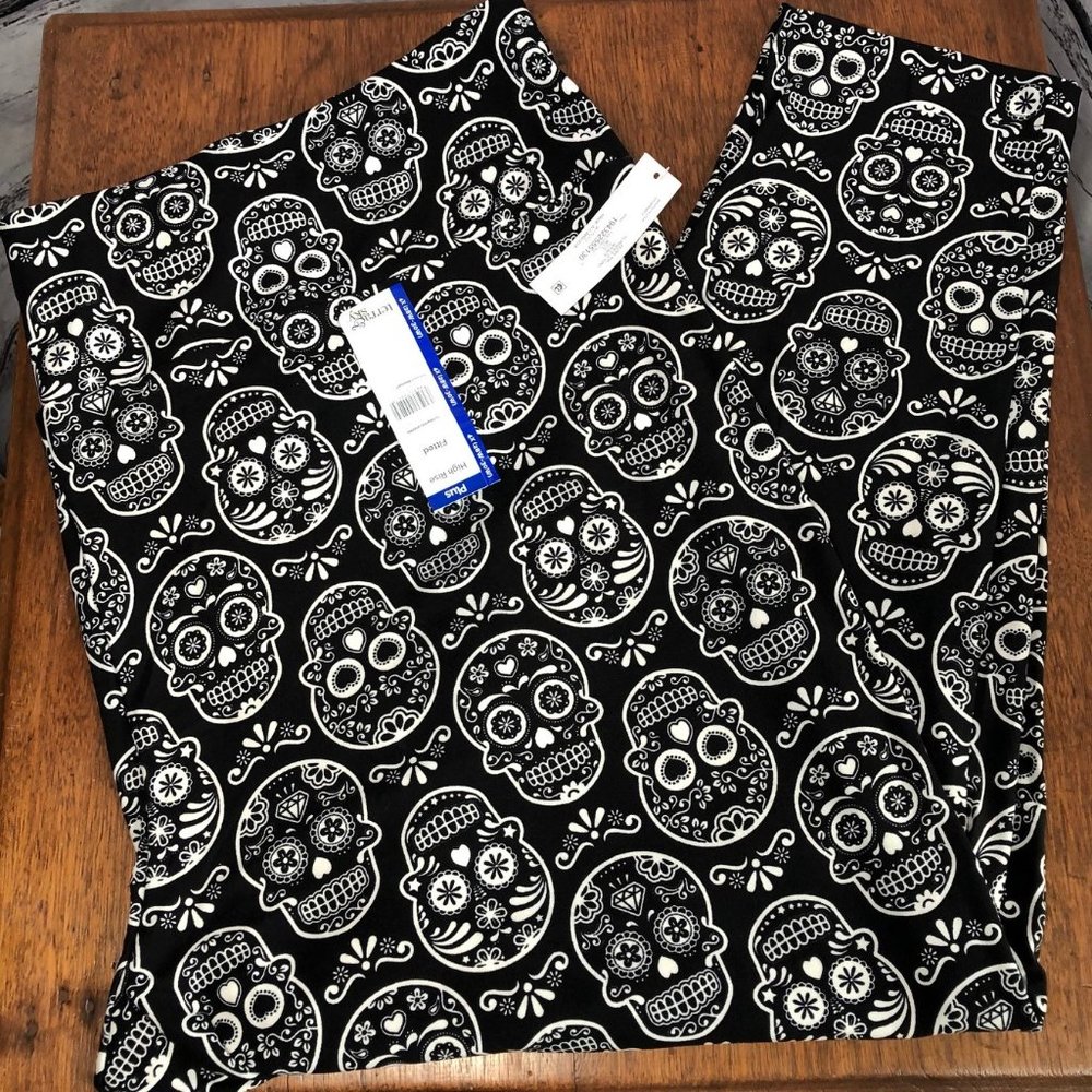 Terra & Sky Sugar Skull Leggings Full Length PLUS